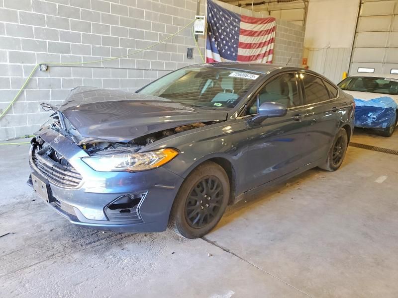 2019 Ford Fusion s