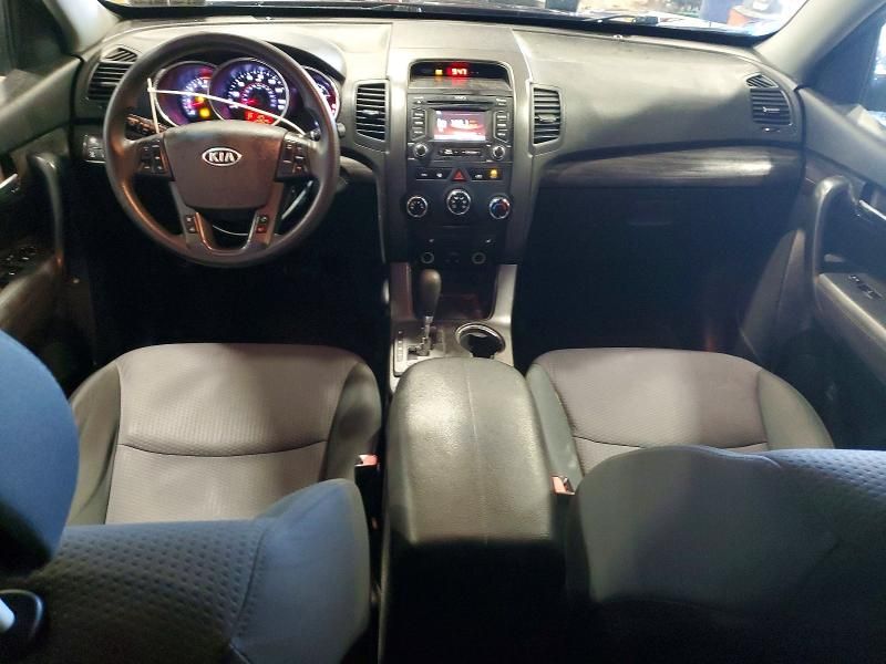 2013 KIA Sorento lx