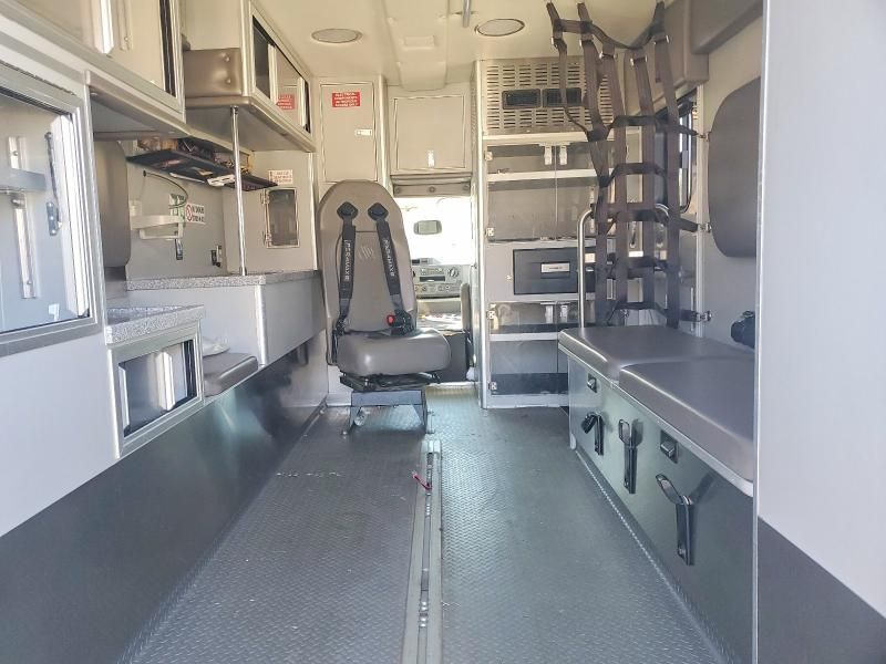 2022 Ford E450 Super Duty Ambulance