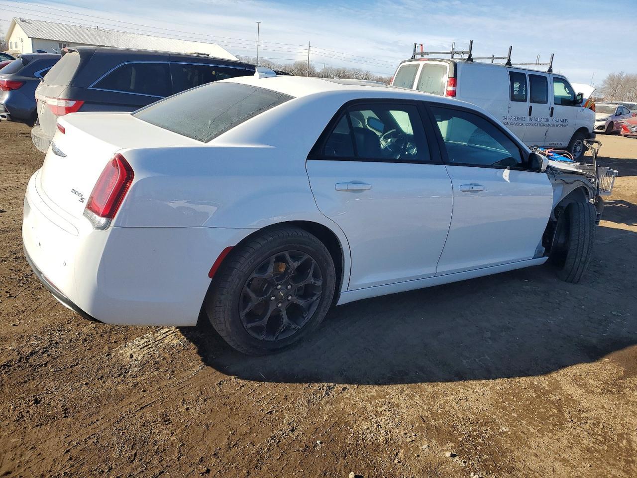 2019 Chrysler 300 s