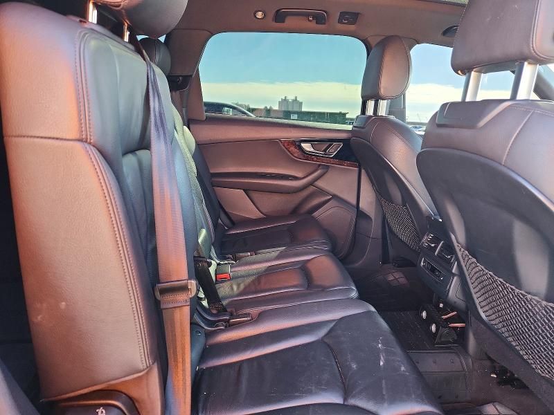 2017 Audi Q7 Premium Plus
