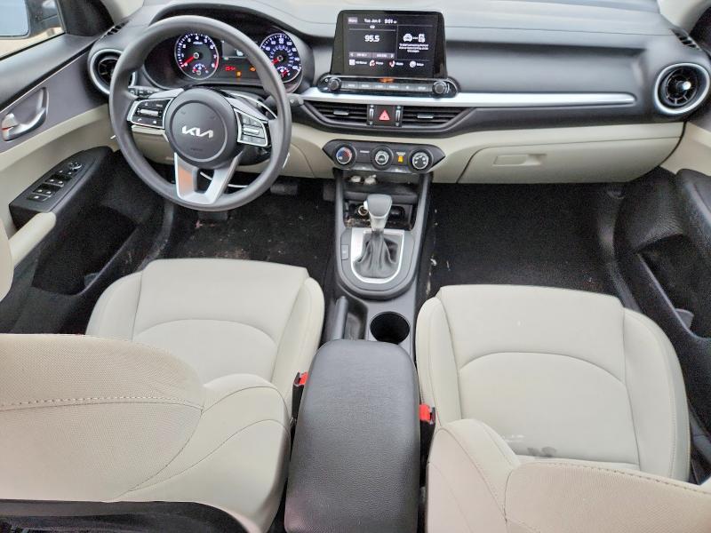 2023 KIA Forte lx