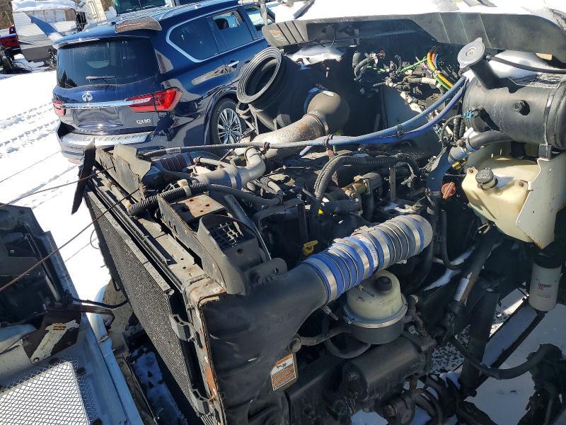 2016 Kenworth T300 BOX Truck