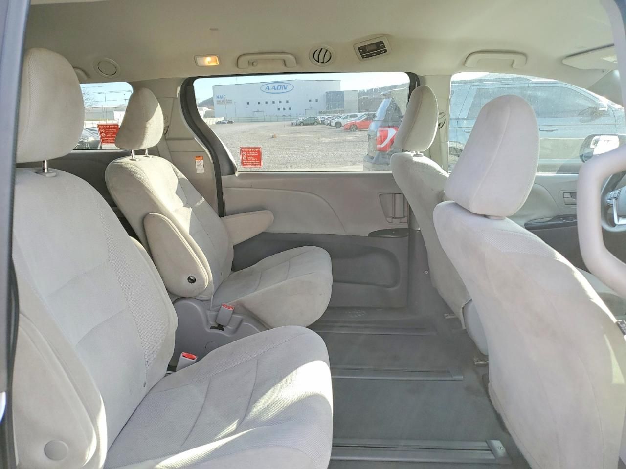 2020 Toyota Sienna l