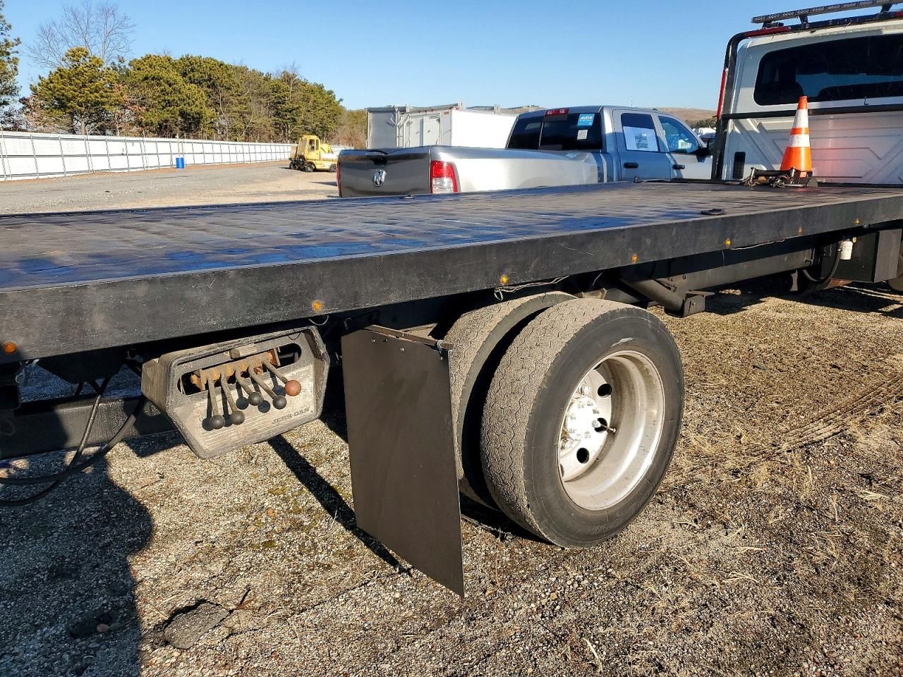 2006 International 400