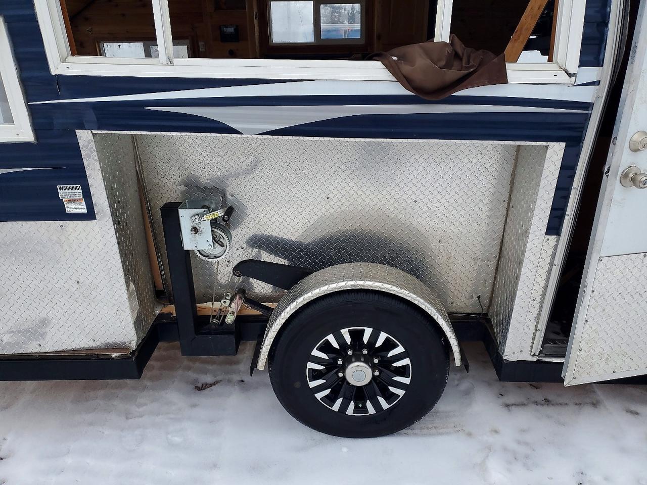 2021 Ice Castle Fish House-TOY Hauler Camper