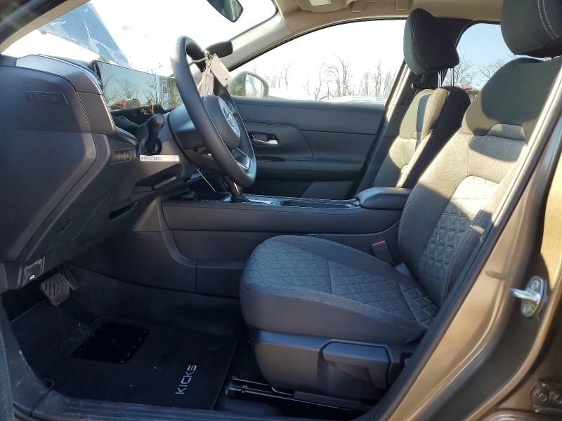 2026 Nissan Kicks sv