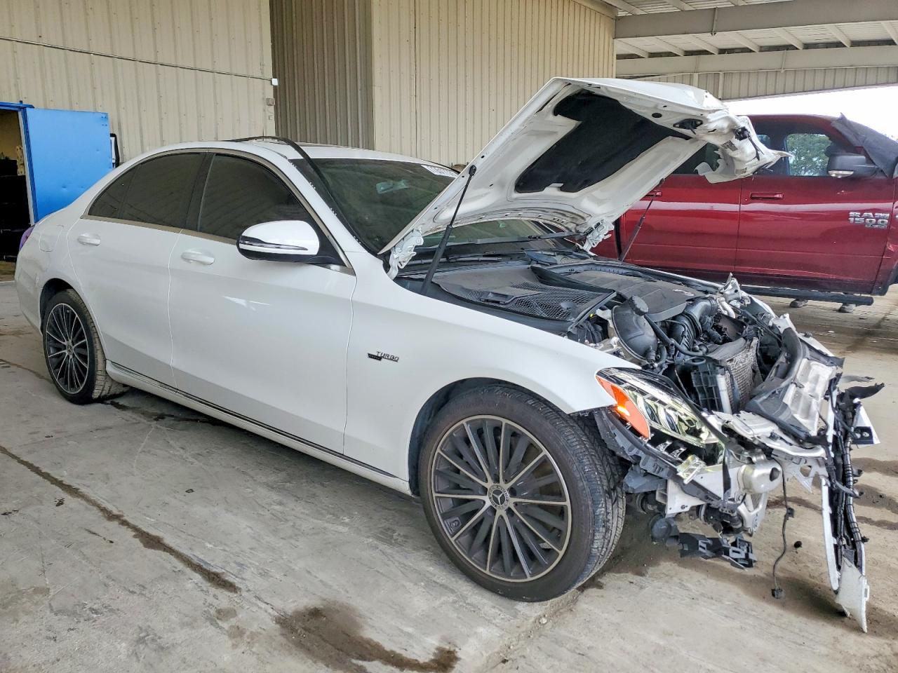 2019 Mercedes-Benz C300