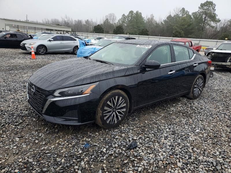 2023 Nissan Altima sv