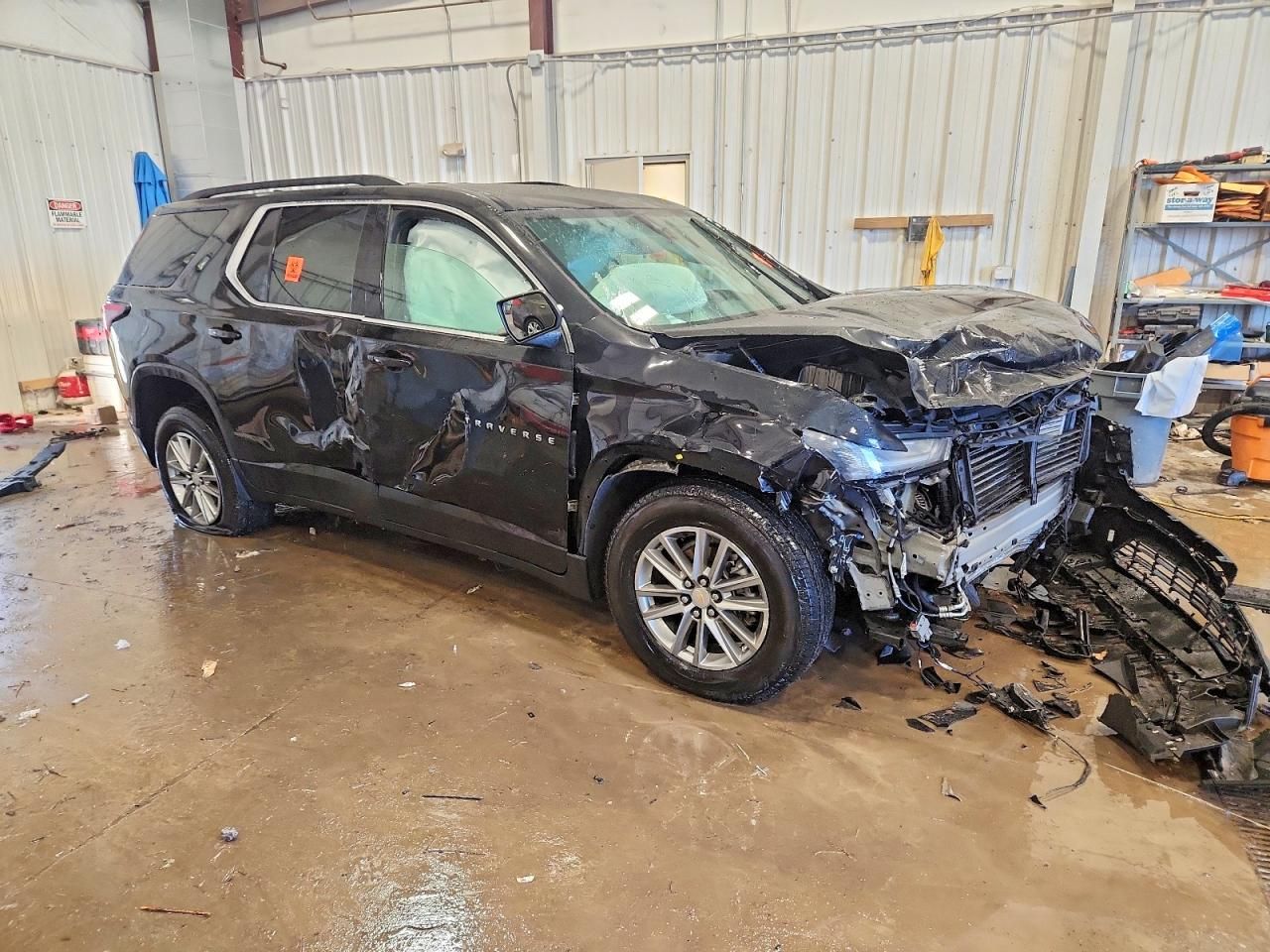 2023 Chevrolet Traverse lt