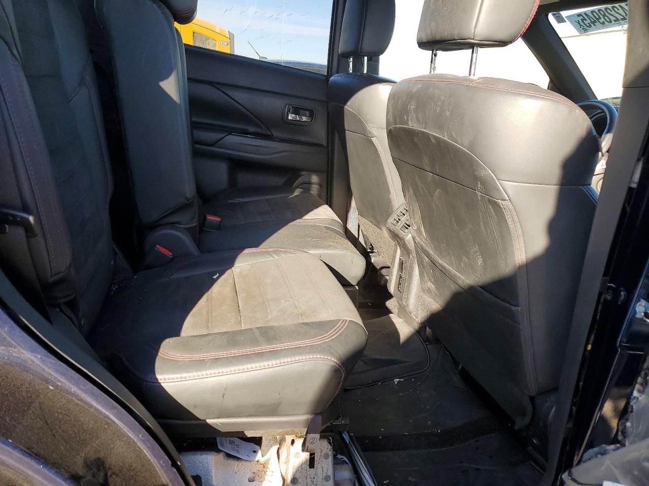 2020 Mitsubishi Outlander se