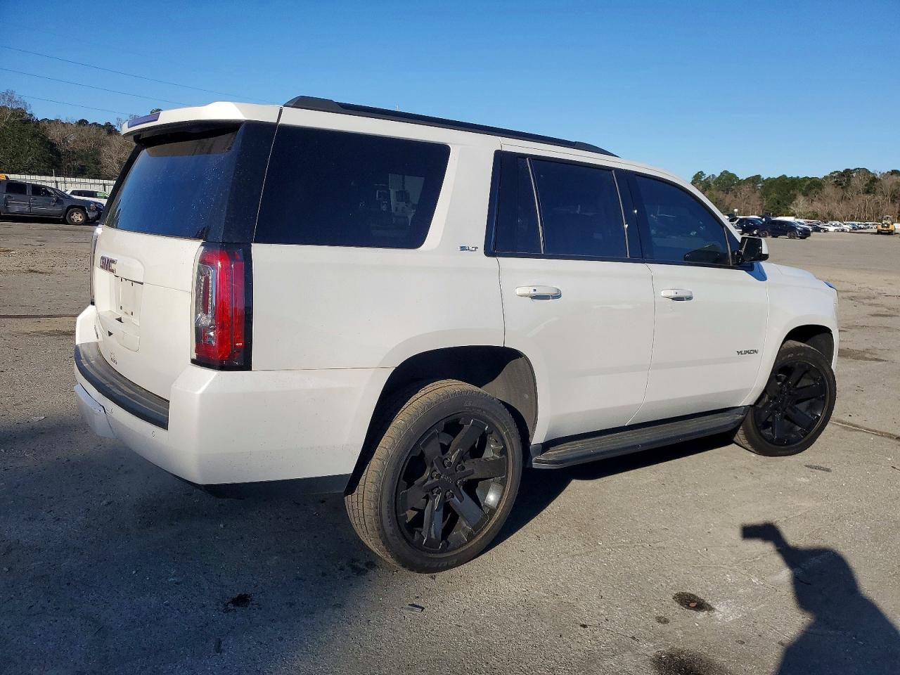 2020 GMC Yukon slt