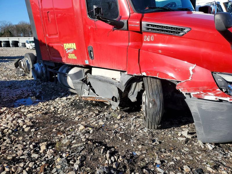 2020 Freightliner Cascadia 126