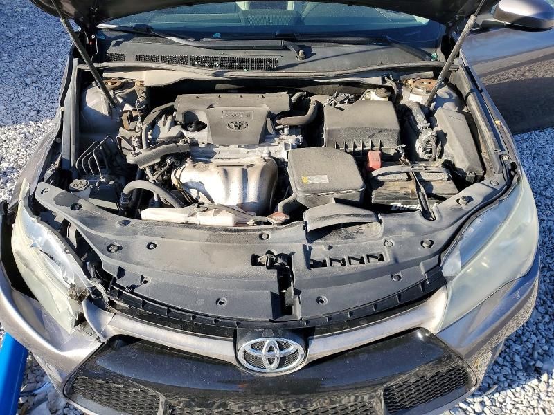 2016 Toyota Camry le