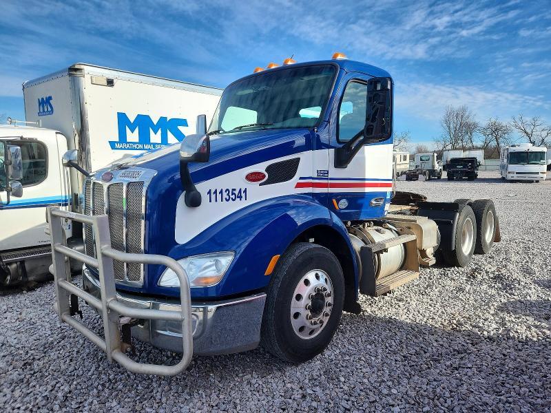 2018 Peterbilt Tractor 579-Semi Truck