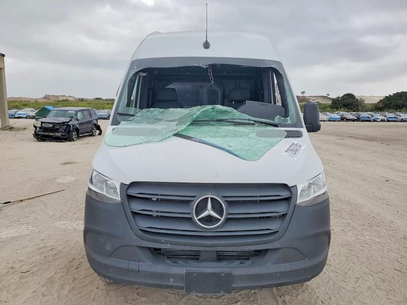 2023 Benzhou Sprinter Cargo 2500