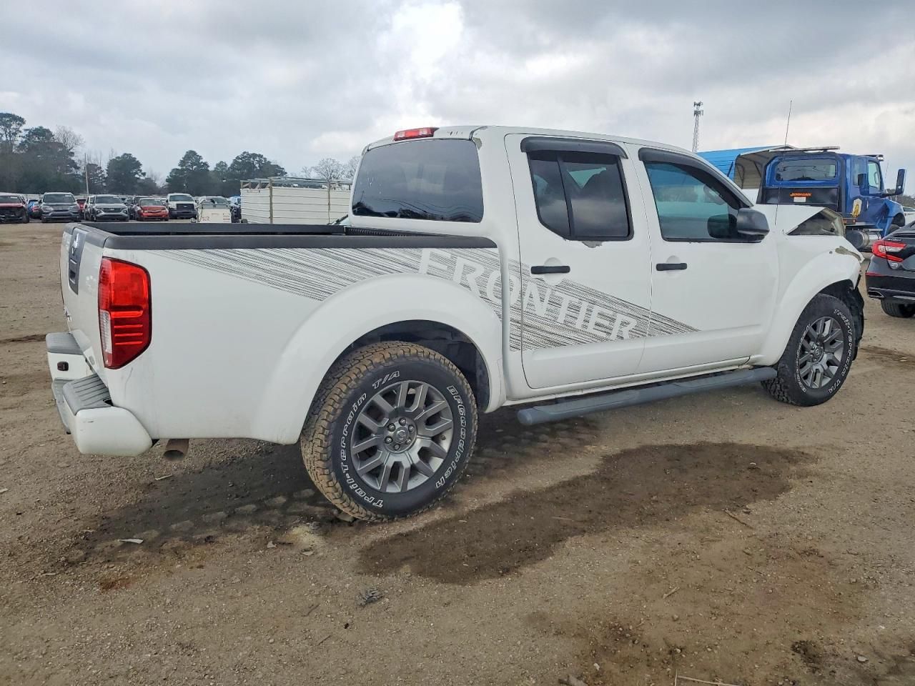 2012 Nissan Frontier s