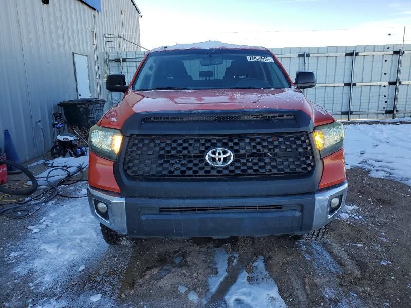 2016 Toyota Tundra Crewmax SR5