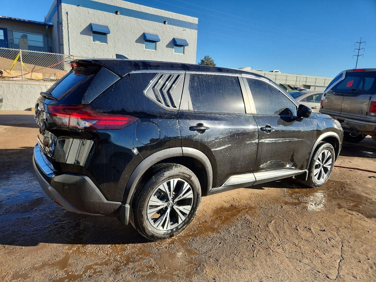 2023 Nissan Rogue sv