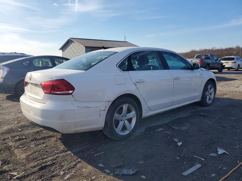 2015 Volkswagen Passat s