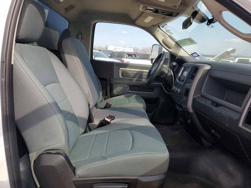 2017 Dodge RAM 5500 BOX Truck