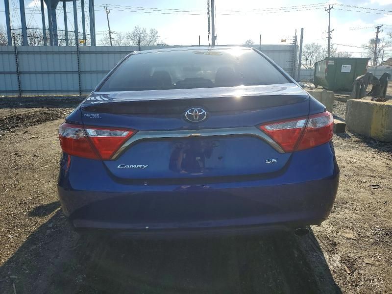 2016 Toyota Camry le