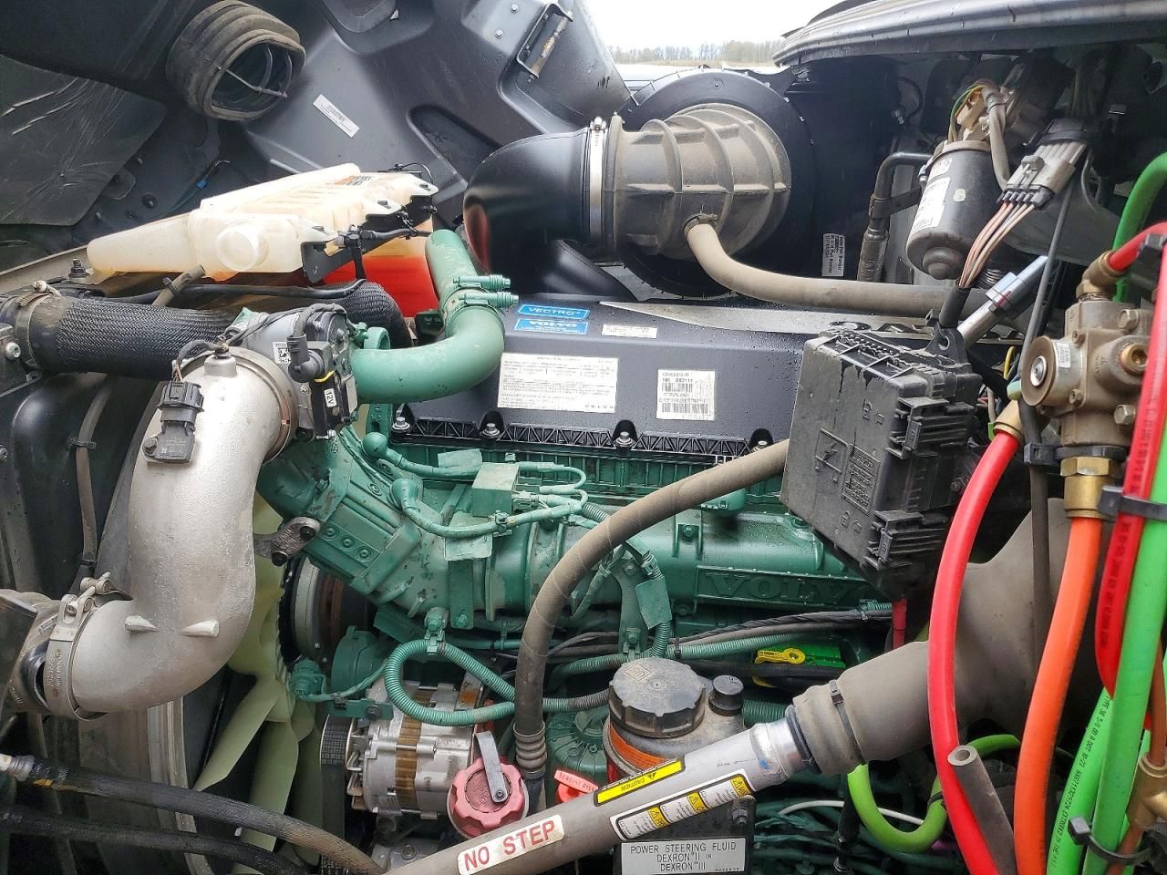 2025 Volvo VNR Semi Truck