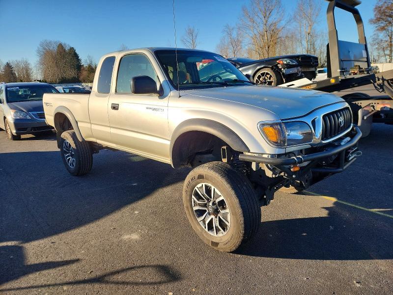 2004 Toyota Tacoma Xtracab