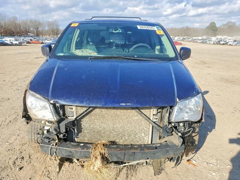 2014 Chrysler Town & Country Touring