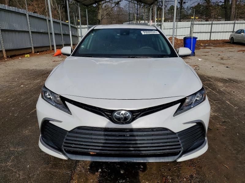 2023 Toyota Camry le