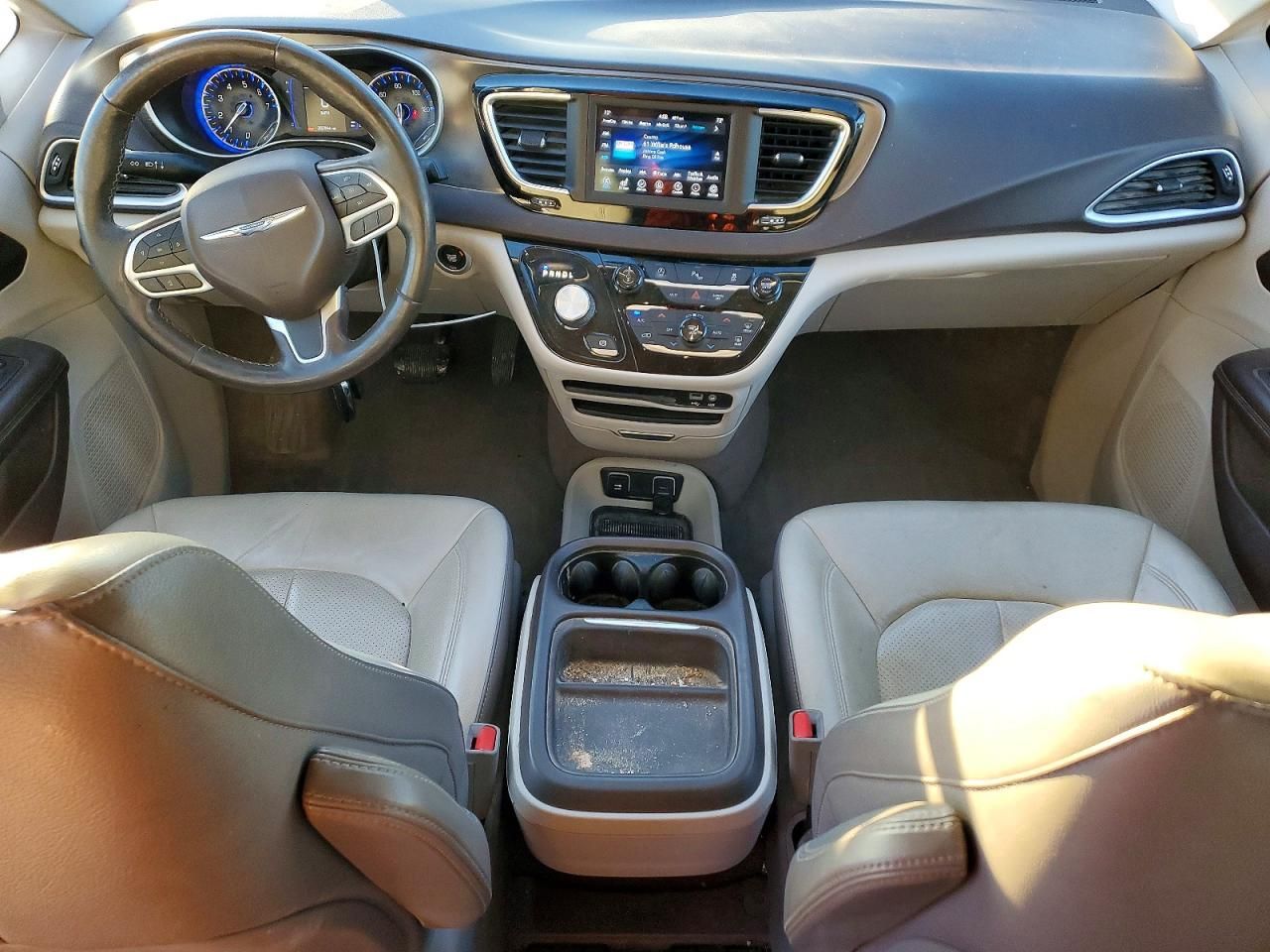 2019 Chrysler Pacifica Touring l