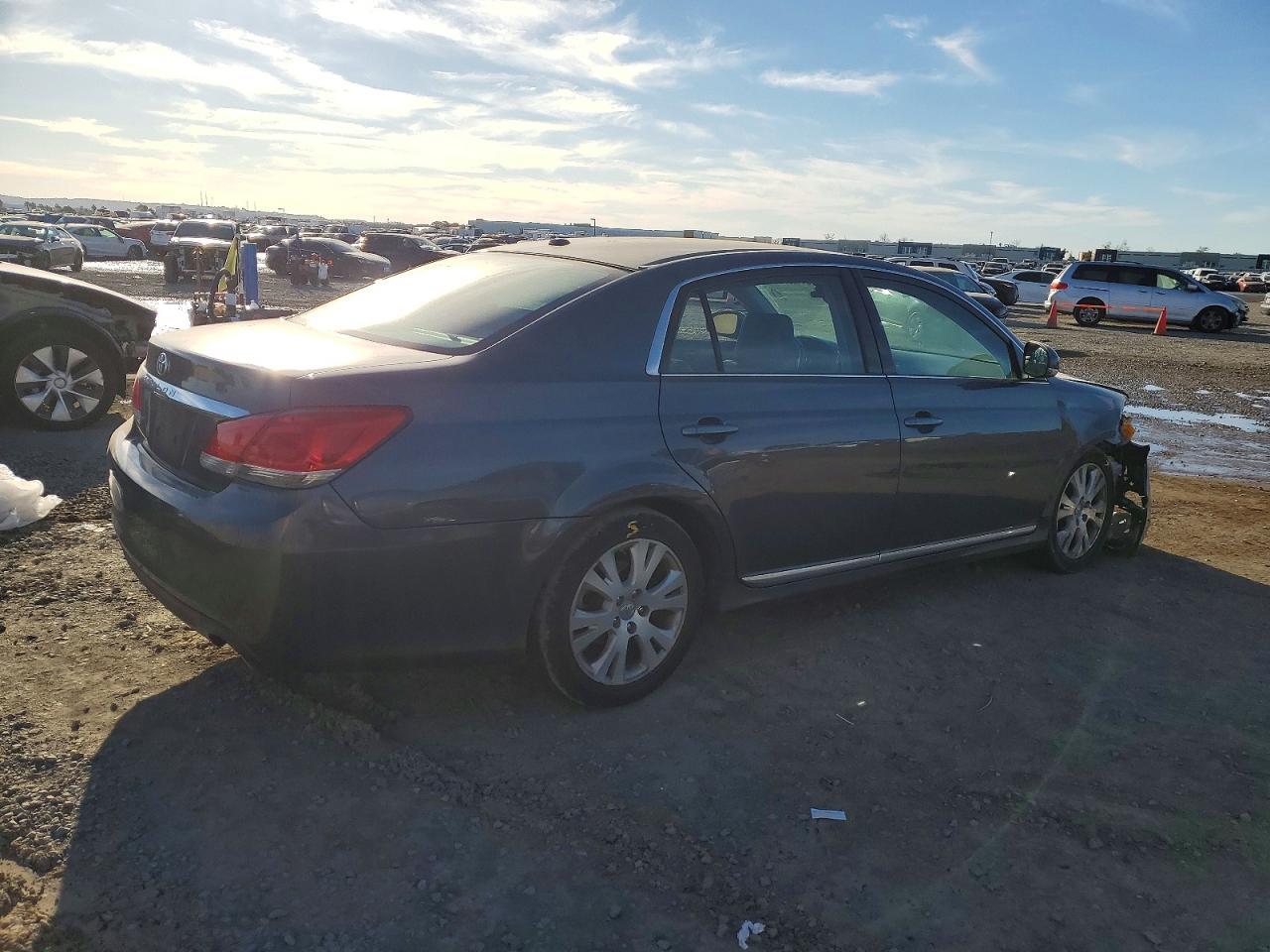 2012 Toyota Avalon Base