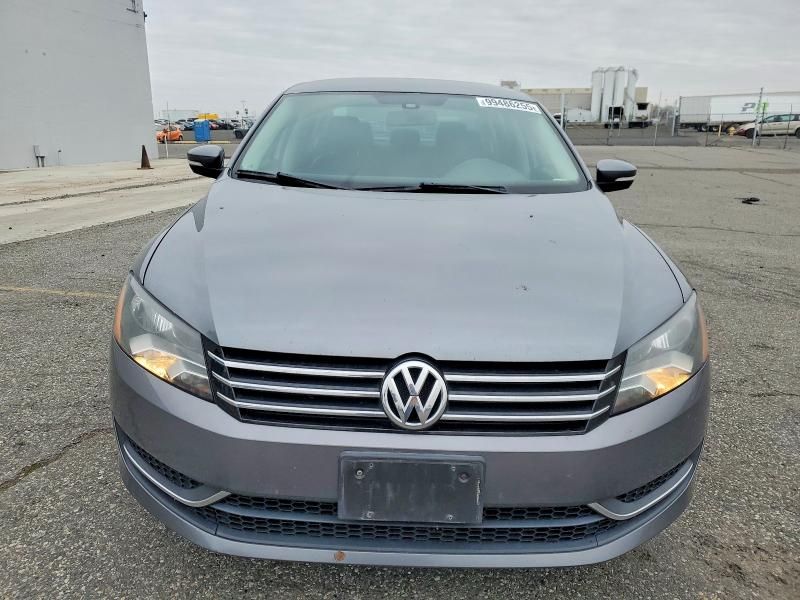 2014 Volkswagen Passat s