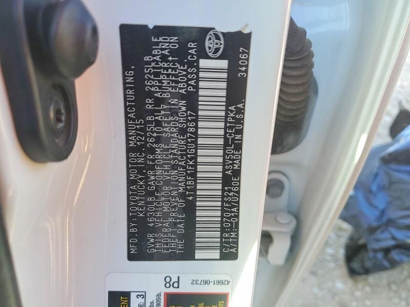 2016 Toyota Camry le