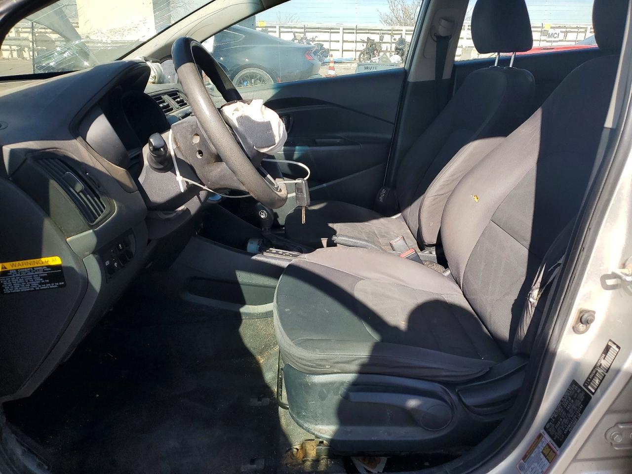 2013 KIA Rio lx