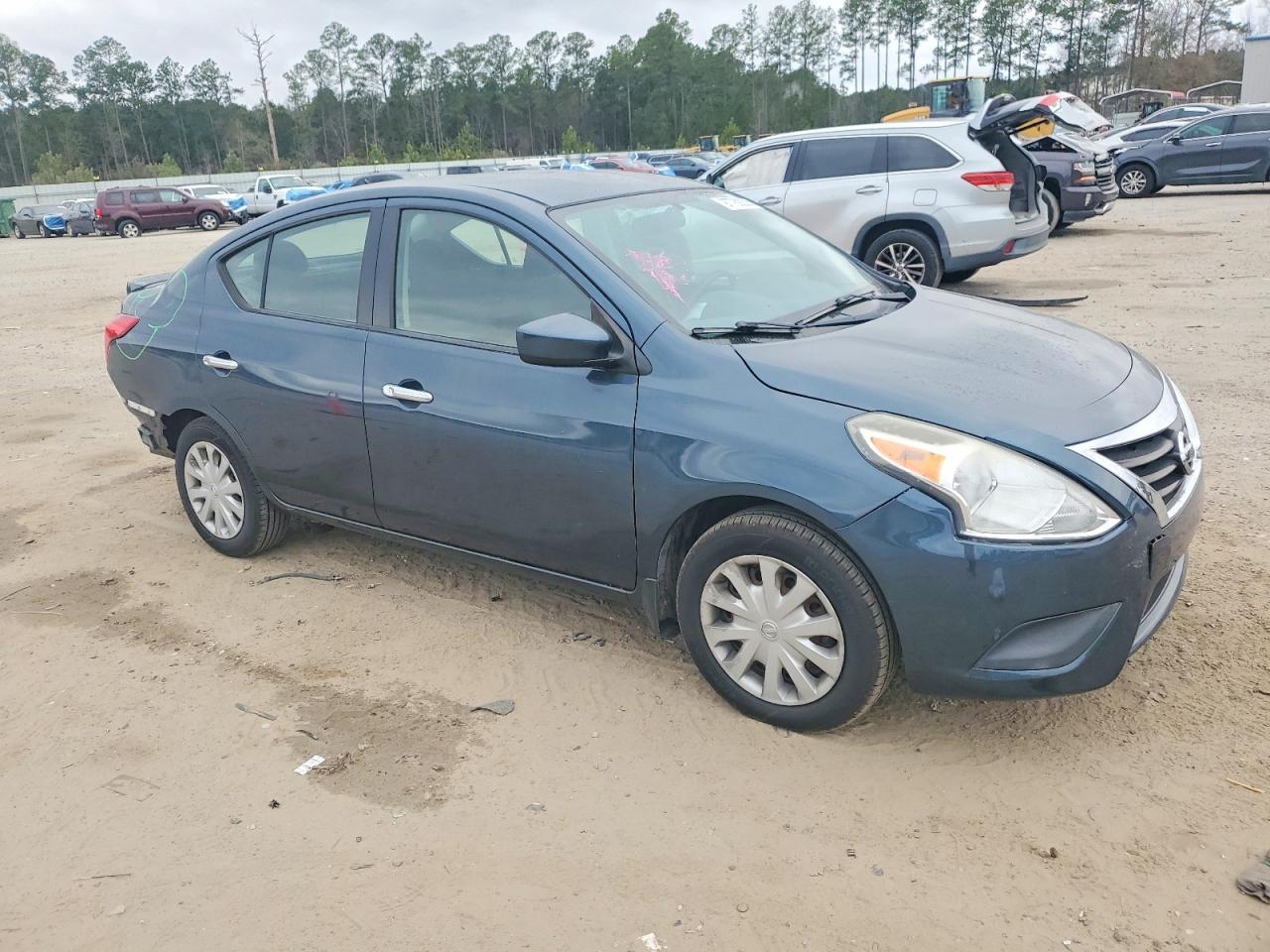 2016 Nissan Versa