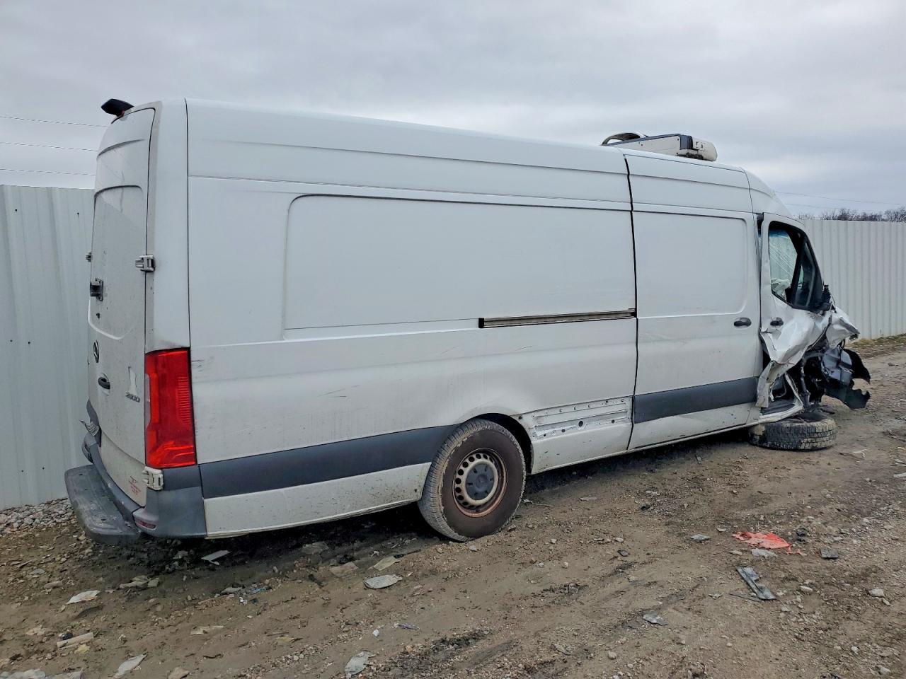 2022 Mercedes-Benz 2022 Mercedes Benz Sprinter 2500 Refrigerated Deli