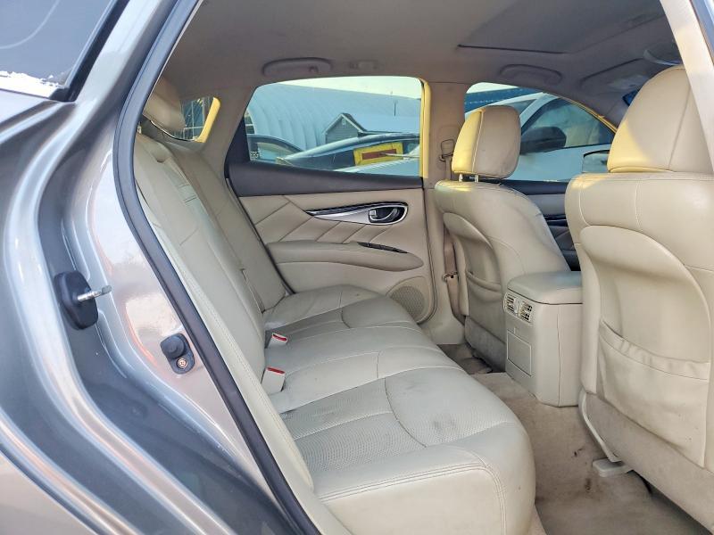 2013 Infiniti M37 x
