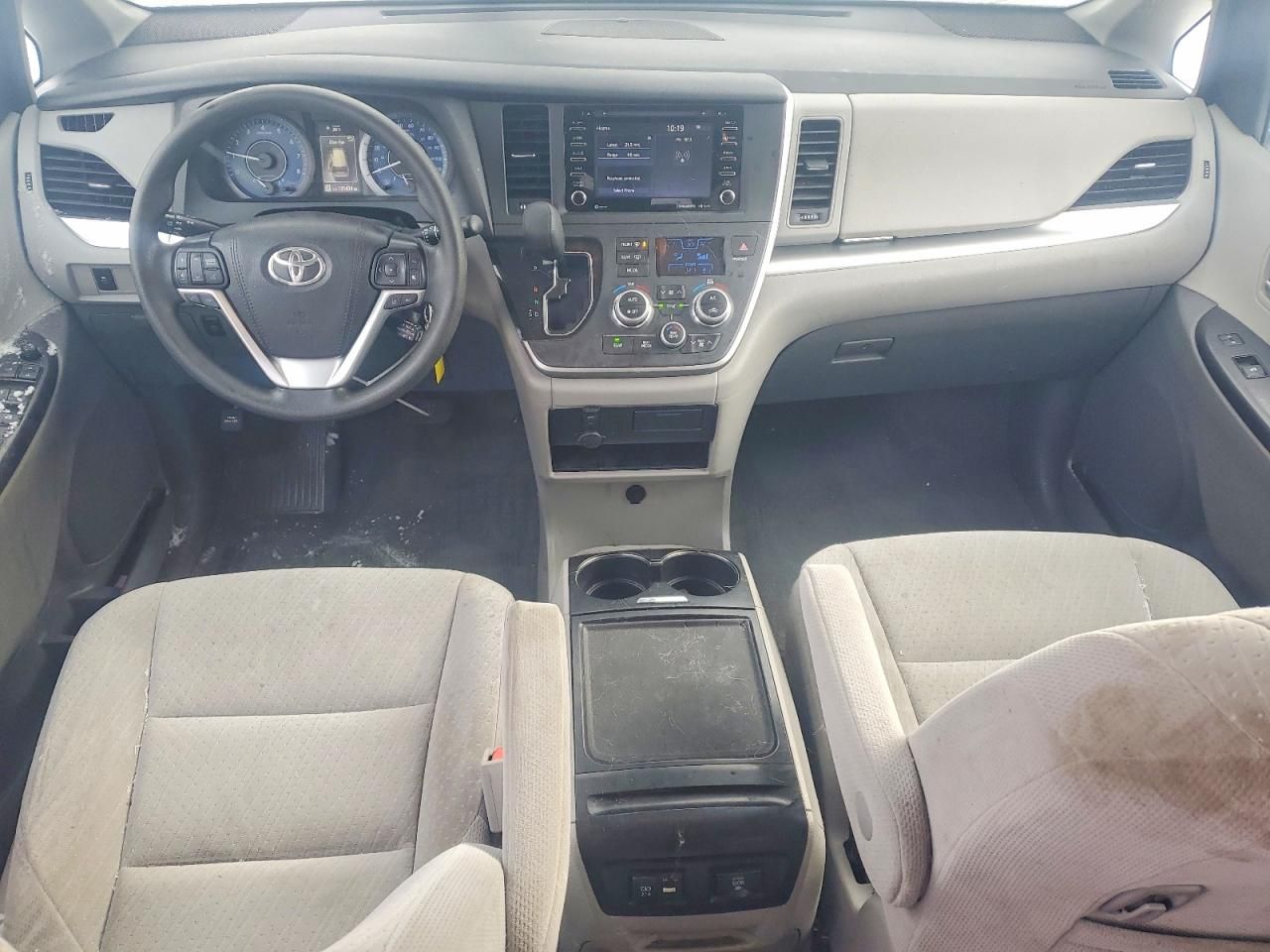 2020 Toyota Sienna le