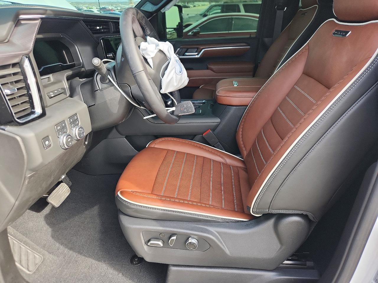 2025 GMC Sierra K2500 Denali Ultimate