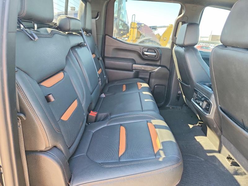 2021 GMC Sierra K1500 AT4