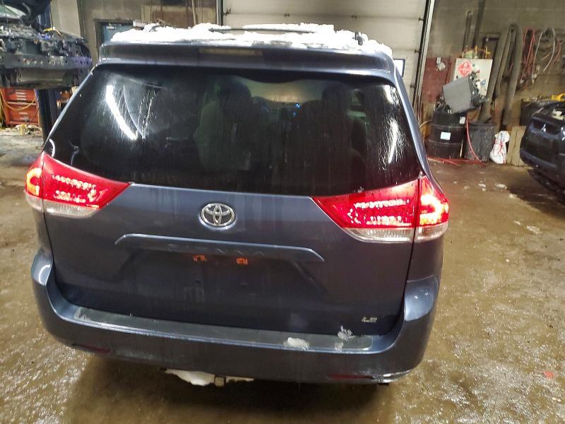 2013 Toyota Sienna le