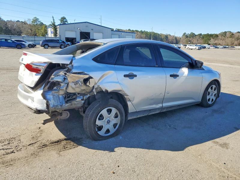 2018 Ford Focus s