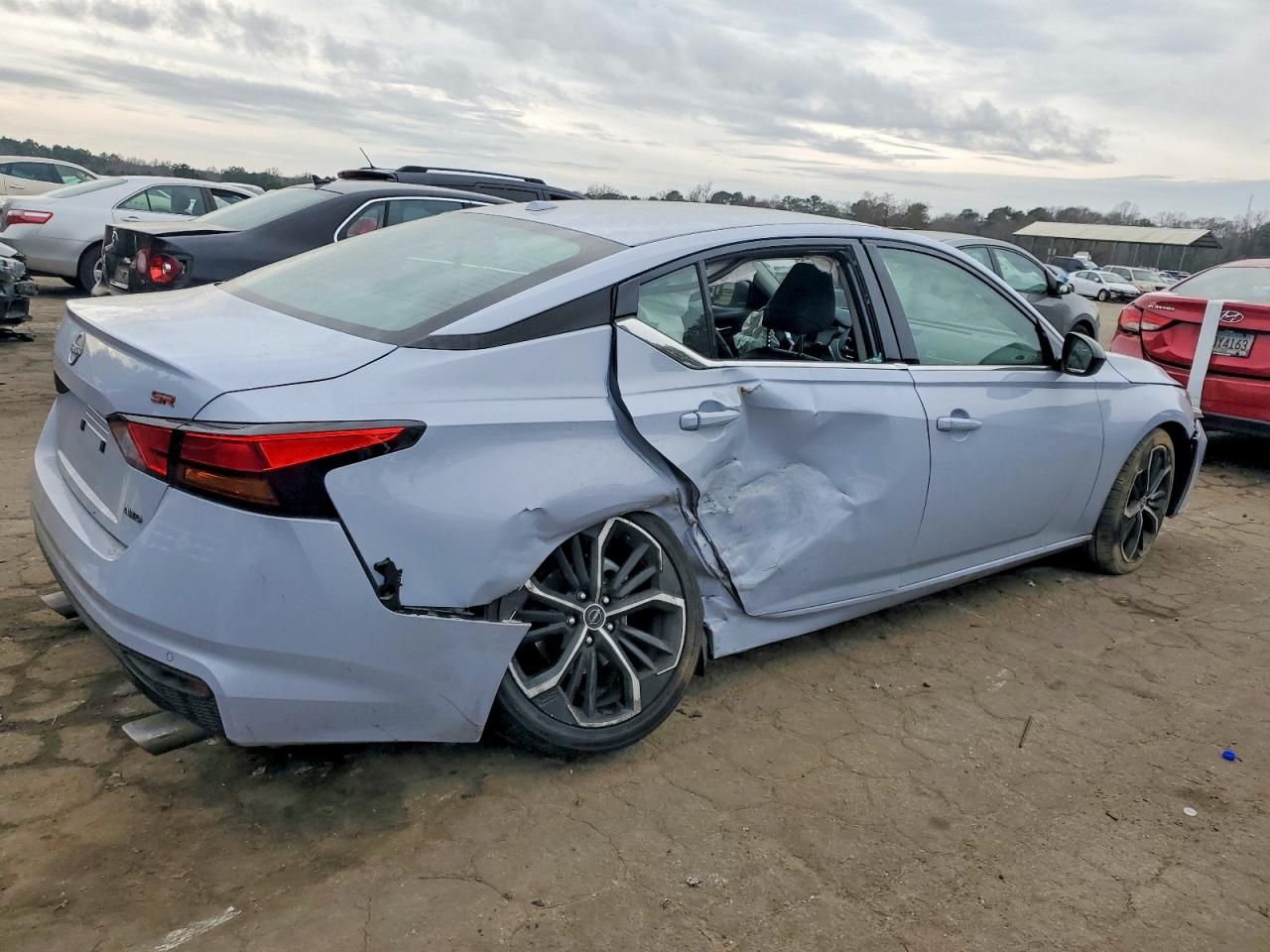 2024 Nissan Altima sr