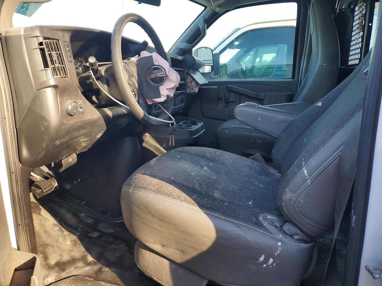 2019 GMC Savana 2500 Delivery Van