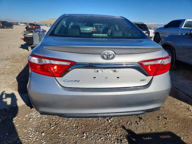 2016 Toyota Camry le