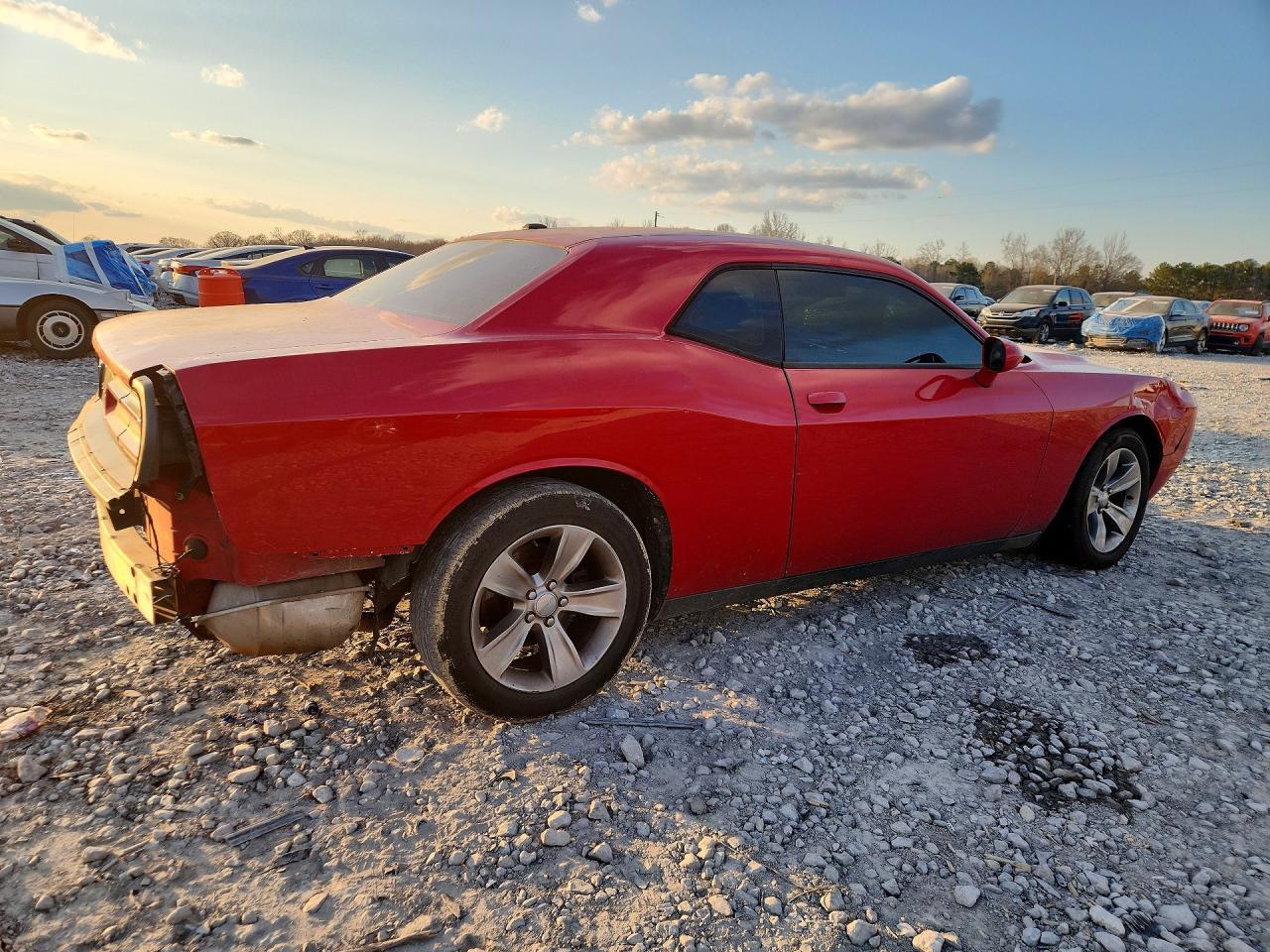 2016 Dodge Challenger sxt