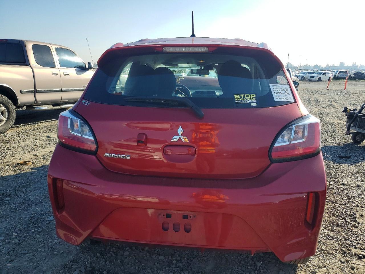 2021 Mitsubishi Mirage es