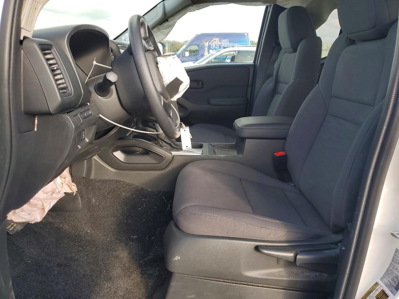 2024 Nissan Frontier s