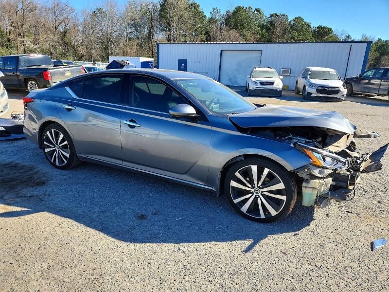 2020 Nissan Altima Platinum